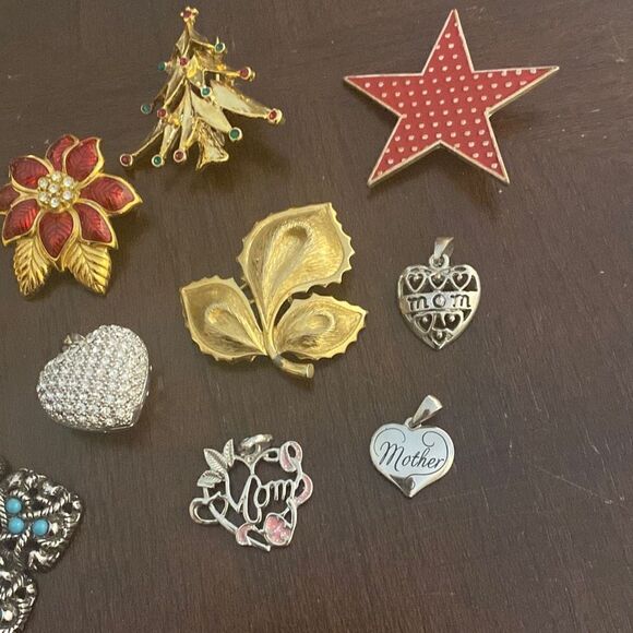 Brooch Pin Pendant Fashion Jewelry Bundle Lot of 10 - Picture 6 of 6
